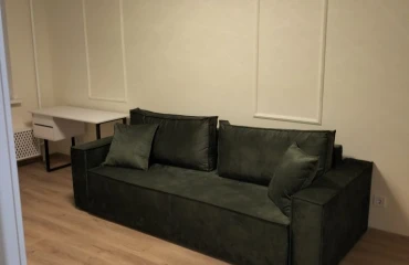 Foto Tres Ambientes piso, para alquilar. Kyiv Дарницкий