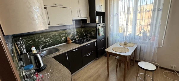 Фото 1. Четырехкомнатная квартира, продаж. Житомир Малікова