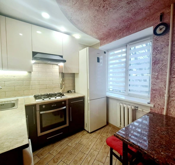 Photo 1. Two-Room flat, for sale. Poltava Шевченковский (Октябрьский)