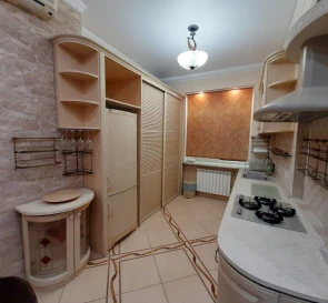 Фото 2. Четырехкомнатная квартира, продажа. Киев Шевченківський