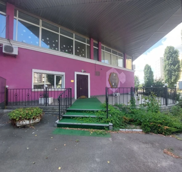 Zdjęcie 1. Komercyjna, do wynajęcia. Chubynske