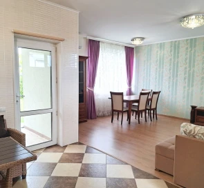 Foto 2. Casa Adosada, en venta. Novi Petrivtsi