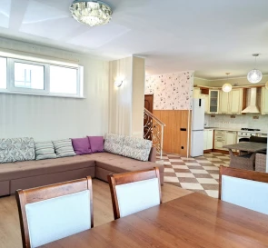 Foto 5. Casa Adosada, en venta. Novi Petrivtsi