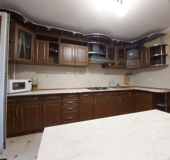 Photo 1. Three-Room flat, to rent. Kotsiubynske