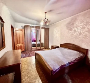 Фото 2. Трикімнатна квартира, продаж. Київ Дарницкий район, Харківська