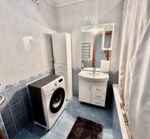Фото 4. Трикімнатна квартира, продаж. Київ Дарницкий район, Харківська