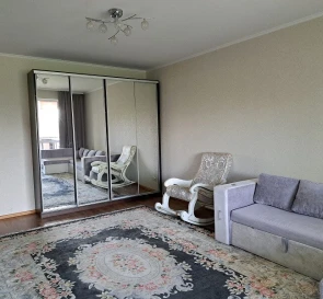 Фото 2. Трикімнатна квартира, продаж. Чубинське