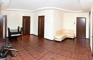 Foto Dos Ambientes piso, para alquilar. Kyiv Дарницкий район, Pozniaky