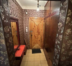 Foto 2. Tres Ambientes piso, en venta. Kyiv Дарницкий район, Pozniaky