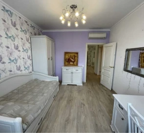 Zdjęcie 5. Trzypokojowe mieszkanie, na sprzedaż. Kyiv Днепровский район