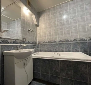 Фото 4. Двухкомнатная квартира, продажа. Киев Дарницкий район, Харьковская