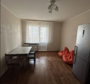 Foto 3. Dos Ambientes piso, para alquilar. Kyiv Дарницкий район, Kharkivska