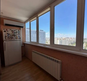 Фото 5. Трикімнатна квартира, продаж. Київ Дарницкий район, Харківська