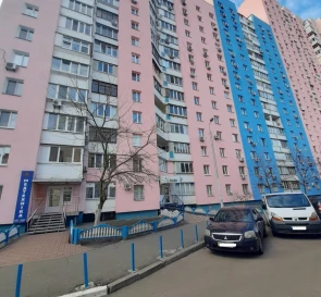 Фото 2. Трикімнатна квартира, продаж. Київ Деснянський