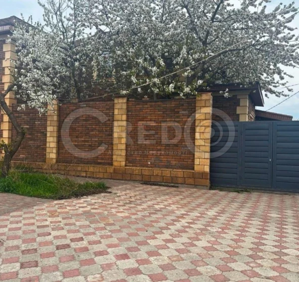 Foto 1. Casa, en venta. Kryvyi Rih Tsentralno-Miskyi