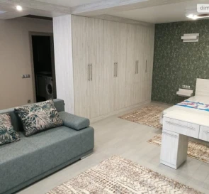 Foto 3. Tres Ambientes piso, en venta. Poltava Шевченковский (Октябрьский)