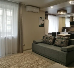 Foto 5. Tres Ambientes piso, en venta. Poltava Шевченковский (Октябрьский)