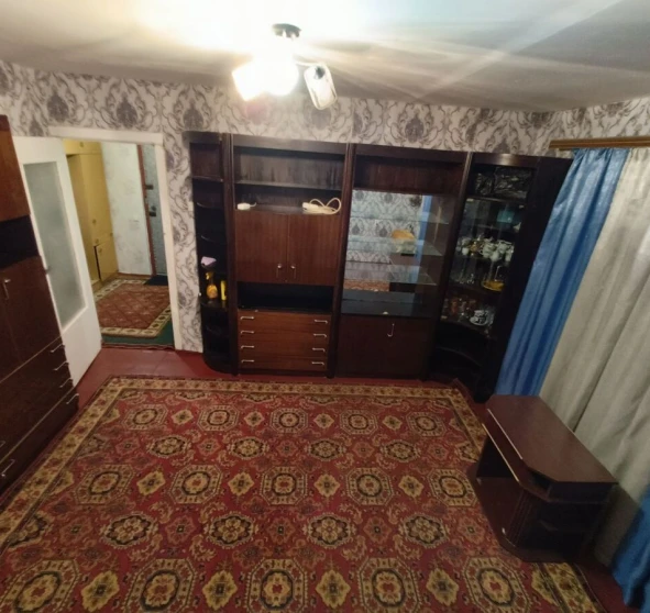 Foto 1. Tres Ambientes piso, para alquilar. Poltava Шевченковский (Октябрьский)
