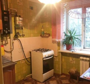 Foto 2. Tres Ambientes piso, en venta. Poltava Шевченковский (Октябрьский)