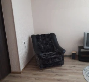 Foto 2. Tres Ambientes piso, para alquilar. Poltava Шевченковский (Октябрьский)