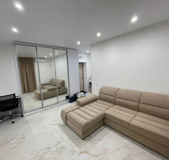 Foto 1. Monoambiente piso, para alquilar. Kyiv Дарницкий