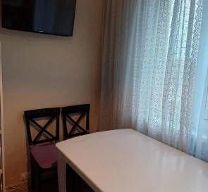 Фото 2. Трикімнатна квартира, продаж. Київ Голосеевский