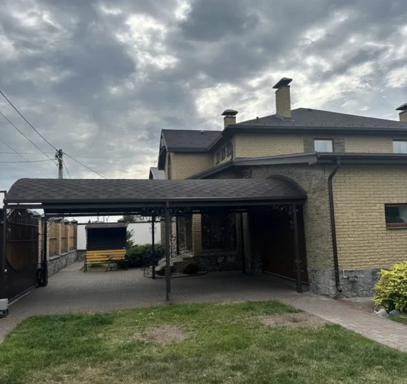 Foto 1. Casa, en venta. Poltava Шевченковский (Октябрьский)