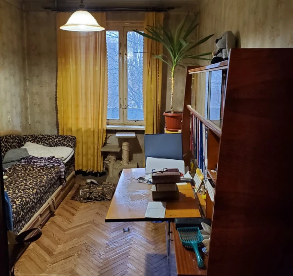 Foto 1. Cuatro Ambientes piso, en venta. Kyiv Святошинский, Syatoshyn