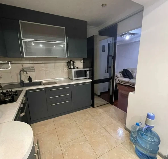 Foto 1. Monoambiente piso, en venta. Kyiv Соломенский