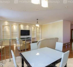 Фото 2. Трикімнатна квартира, продаж. Мінськ Центральный