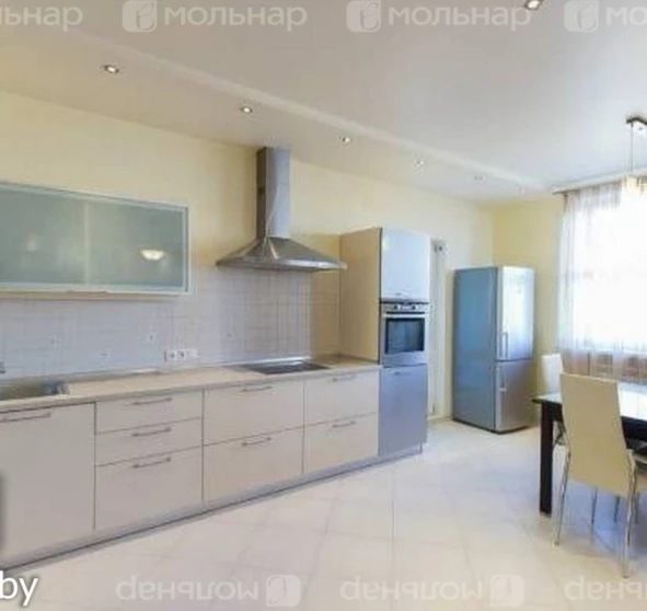 Фото 1. Трикімнатна квартира, продаж. Мінськ Центральный