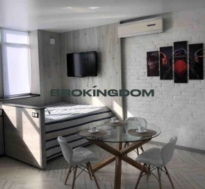 Foto 2. Monoambiente piso, en venta. Kyiv Святошинский