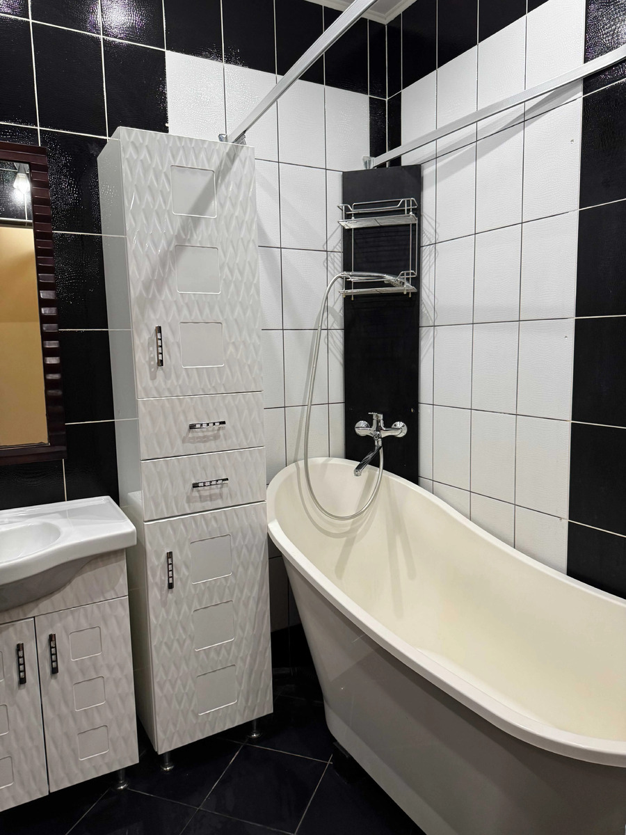 Photo One-Room flat, for sale. Kyiv Голосеевский, Iprodrom
