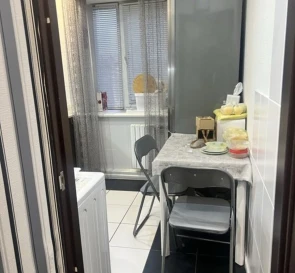 Foto 2. Tres Ambientes piso, en venta. Poltava Шевченковский (Октябрьский)
