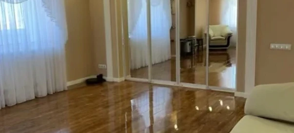 Фото 2. Четырехкомнатная квартира, продажа. Житомир Центр