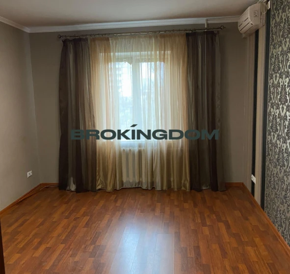 Foto 1. Dos Ambientes piso, en venta. Kyiv Дарницкий
