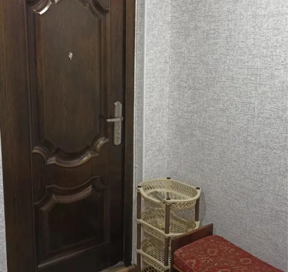 Foto 1. Tres Ambientes piso, en venta. Poltava Киевский