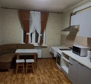 Фото 4. Трехкомнатная квартира, аренда. Киев Дарницкий