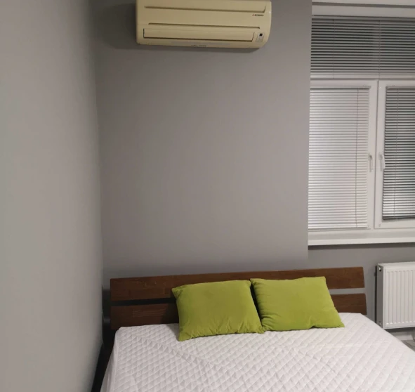 Fotografie 1. Garsonieră apartament, de închiriat. Kyiv Дарницкий