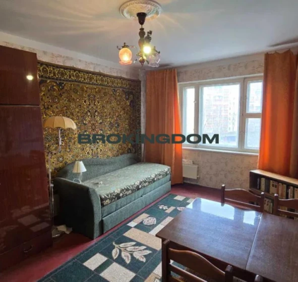 Foto 1. Tres Ambientes piso, en venta. Kyiv Деснянский