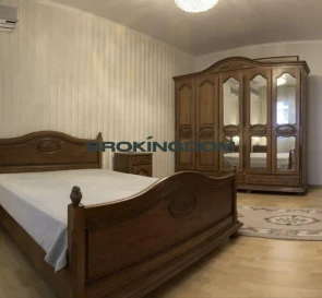 Zdjęcie 3. Trzypokojowe mieszkanie, na sprzedaż. Kyiv Дарницкий