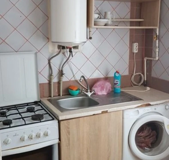 Fotografie 1. Garsonieră apartament, de vânzare. Poltava Шевченковский (Октябрьский)