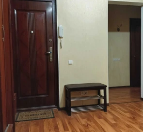 Foto 2. Tres Ambientes piso, en venta. Kyiv Голосеевский, Teremky
