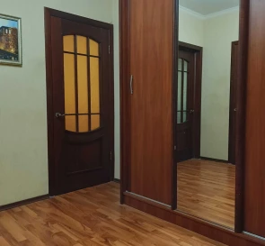 Foto 4. Tres Ambientes piso, en venta. Kyiv Голосеевский, Teremky