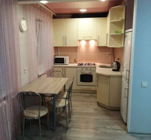 Фото 2. Трехкомнатная квартира, аренда. Полтава Подольский