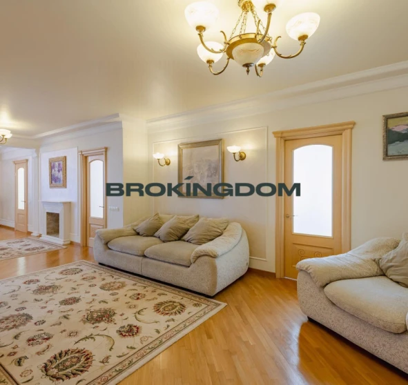 Photo 1. Three-Room flat, for sale. Kyiv Голосеевский