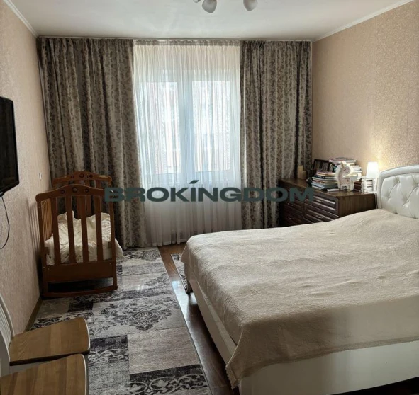 Photo 1. Three-Room flat, for sale. Kyiv Подольский