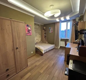 Фото 5. Четырехкомнатная квартира, продаж. Київ Голосеевский