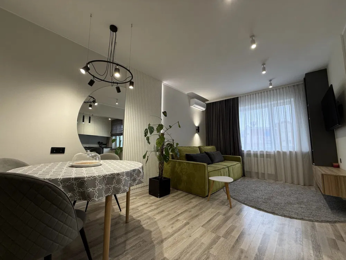 Photo Four-Room flat, for sale. Poltava Подольский