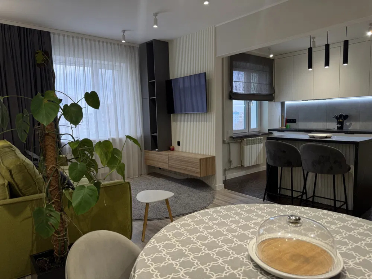 Photo Four-Room flat, for sale. Poltava Подольский